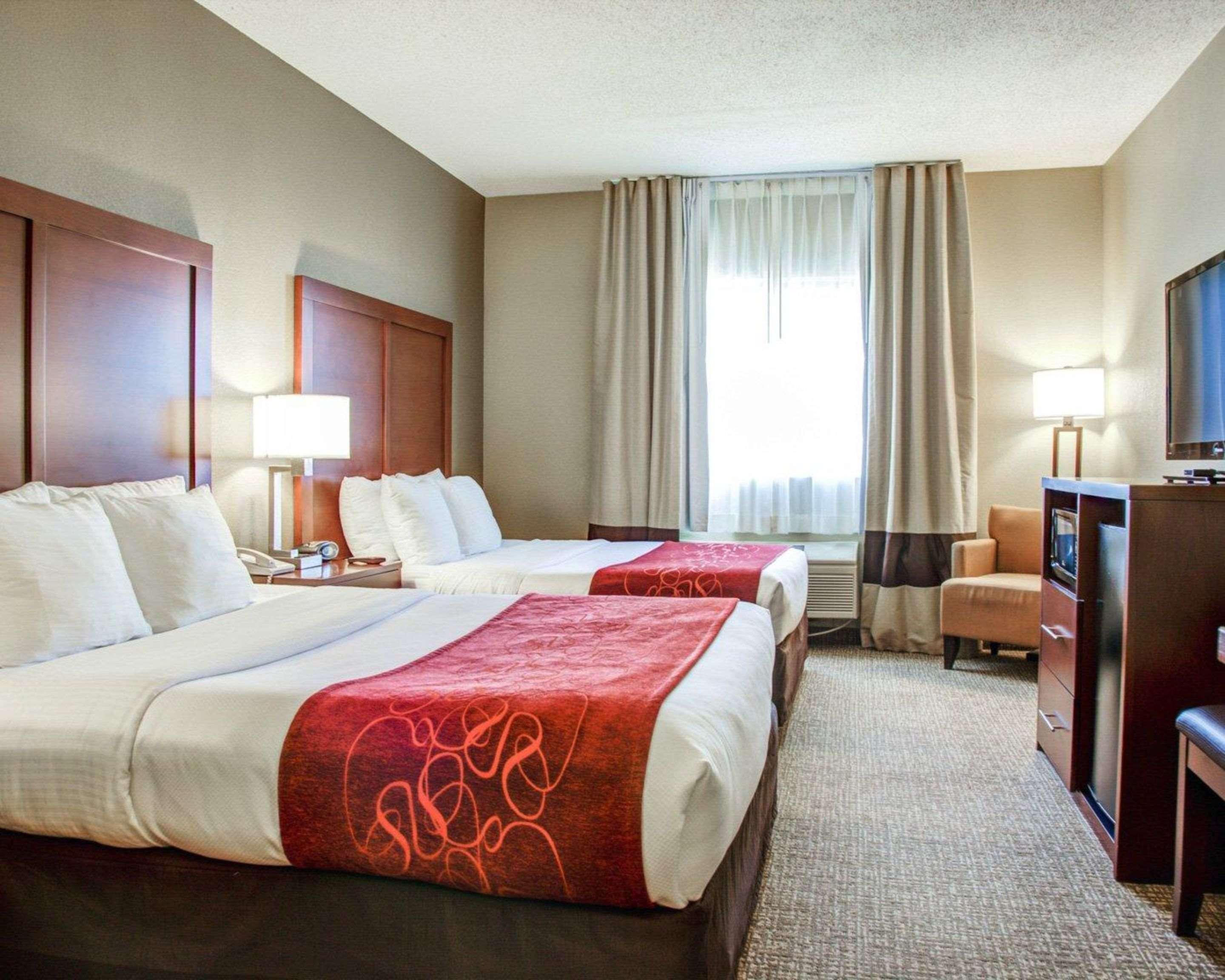 Comfort Suites Lombard - Addison Bagian luar foto
