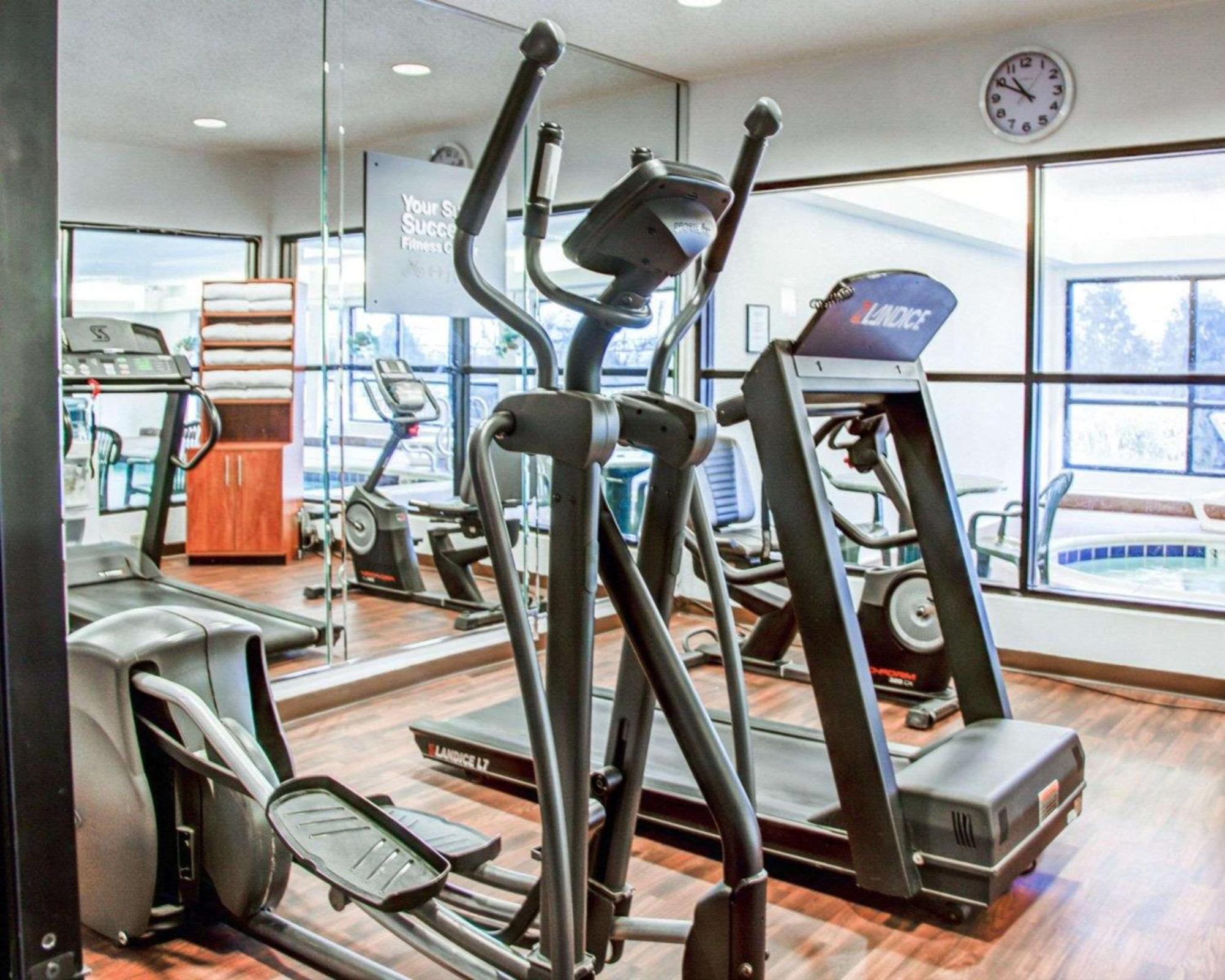 Comfort Suites Lombard - Addison Bagian luar foto