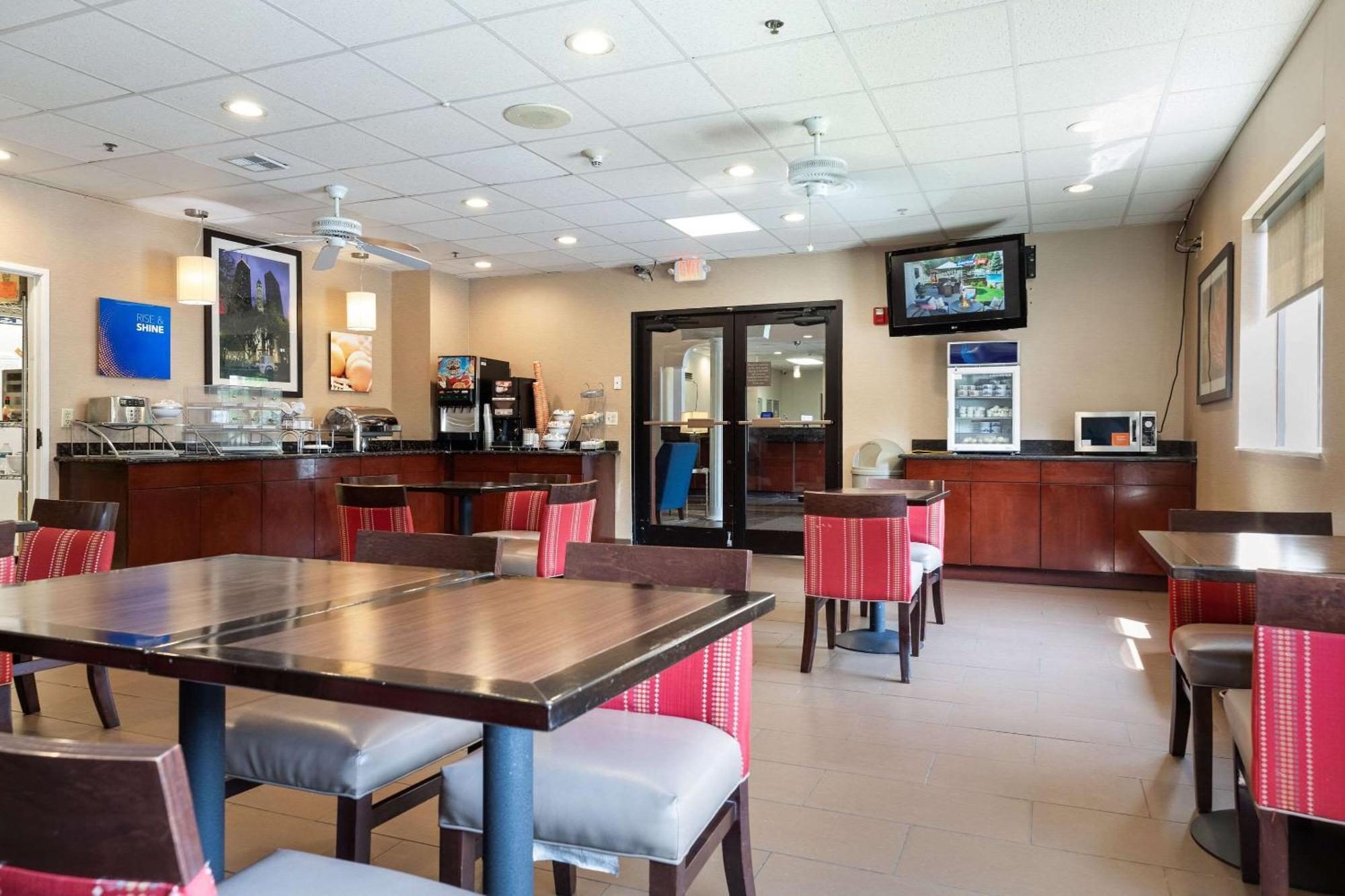 Comfort Suites Lombard - Addison Bagian luar foto